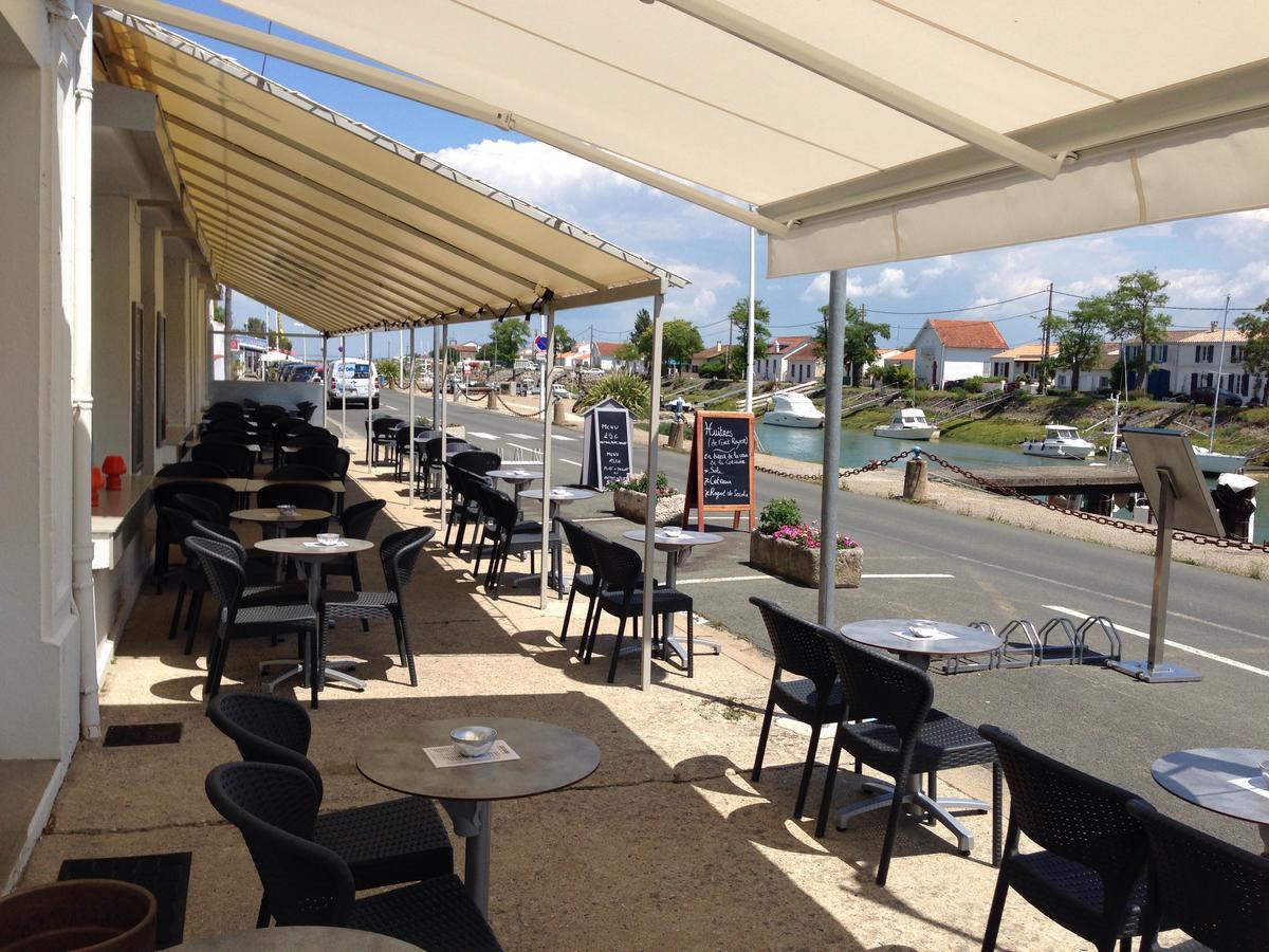 Les Bains Boyardville - Hotel Et Restaurant Exteriör bild