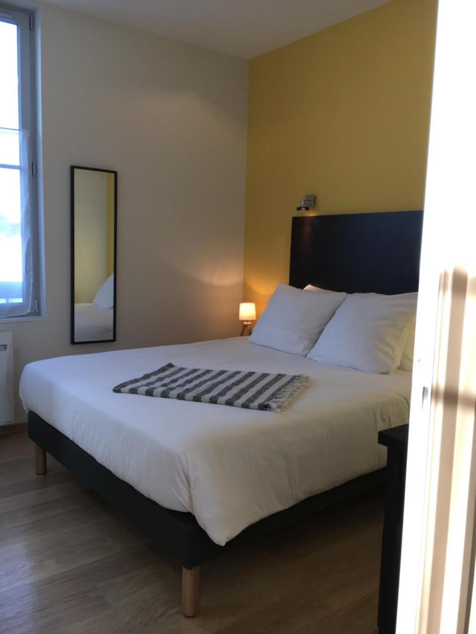 Les Bains Boyardville - Hotel Et Restaurant Exteriör bild