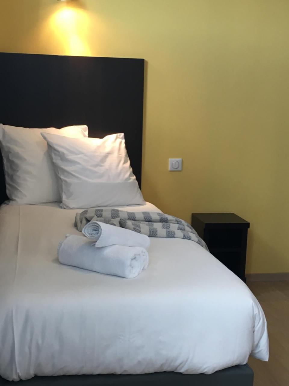 Les Bains Boyardville - Hotel Et Restaurant Exteriör bild