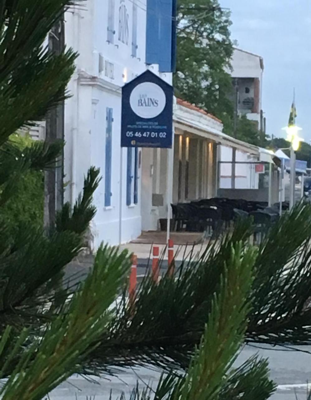 Les Bains Boyardville - Hotel Et Restaurant Exteriör bild